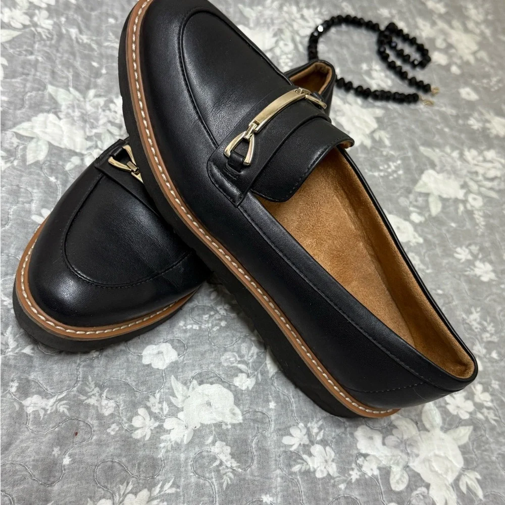 Naturalizer Black Leather Loafers with Gold Accent - Picture 4 of 10